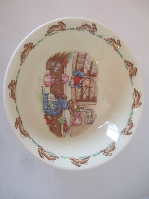 Royal Doulton Bunnykins "Storytime" Figurine and Toddler Cup and Bowl Set - 9