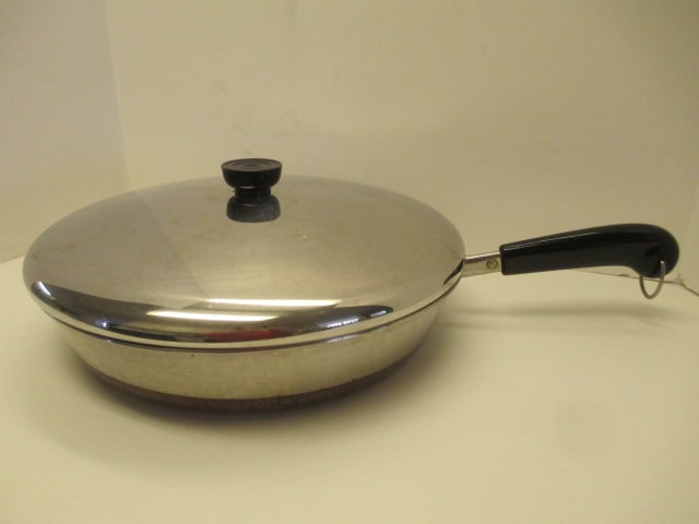 Revere Ware Stainless Copper Bottom Lidded 12" Skillet: . 