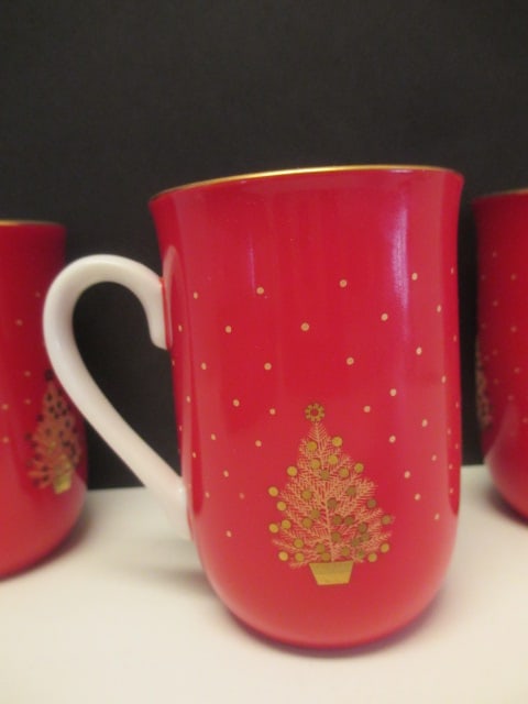 Three Gibson Otagiri Christmas Tree Mugs - 3