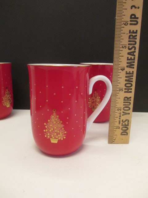 Three Gibson Otagiri Christmas Tree Mugs - 5