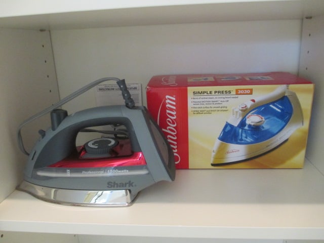 Sunbeam Iron in Original Box and Shark Steam Iron: . 