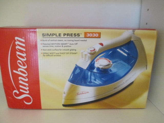 Sunbeam Iron in Original Box and Shark Steam Iron - 5