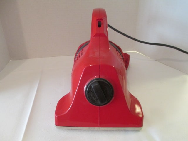 Dirt Devil Hand Vac - 2