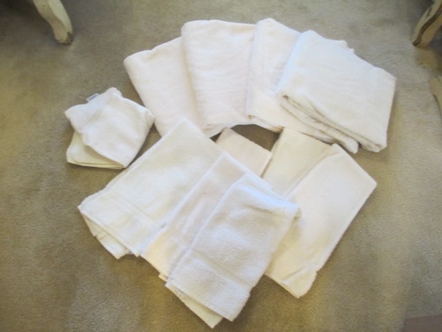 Grouping of Nice Cream Color Bath Towels, Hand Towels and Wash Clothes: Local Pickup Only 