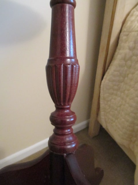 Small Pie Crust Accent Table - 6