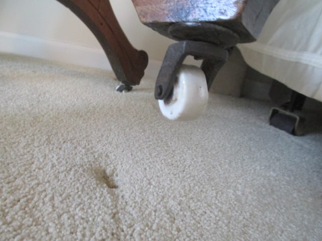 Antique Maysville Victorian Table with Drawer - 10