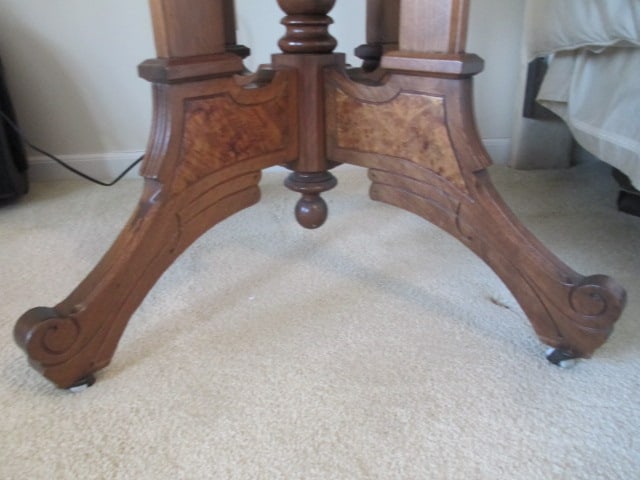 Antique Maysville Victorian Table with Drawer - 9