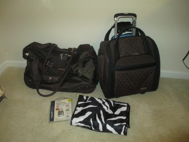 Pacific Coast Rolling Duffle Bag, Travelon Rolling Overnight Bag, Toiletry Case and (1 of 11)