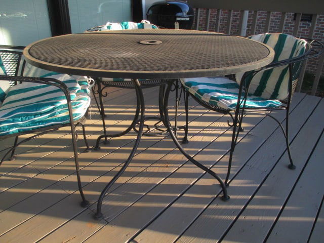 Black Metal Mesh 5 Piece Patio Set - 2