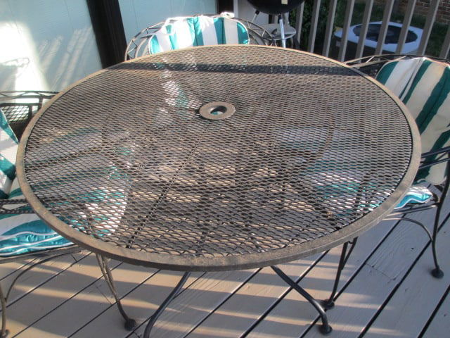 Black Metal Mesh 5 Piece Patio Set - 3
