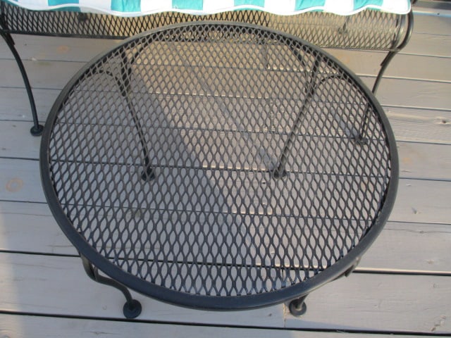 Black Metal Mesh Barrel Back Bench and Round Coffee Table - 3