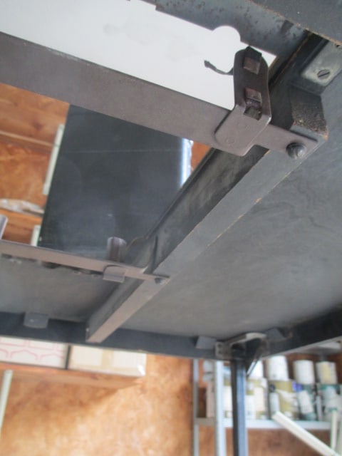 Vintage Singer Featherweight Electric Portable Sewing Machine and Folding - 18