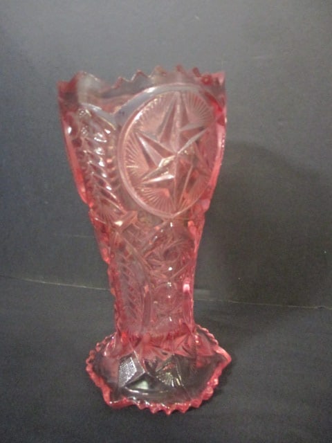 Vintage L.E. Smith "Whirling Star" Pinnk Carnival Glass Vase: 9" 