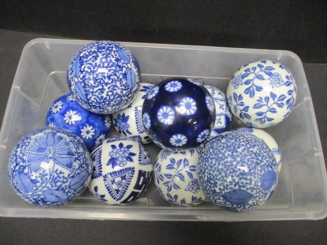 Lot of Blue and White Chinoiserie Ceramic Balls: . 