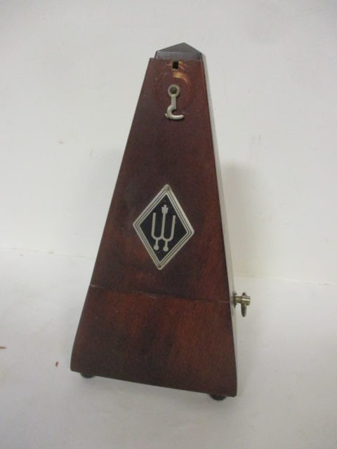 Vintage Wittner Metronome - made in Germany: 8 1/4" 