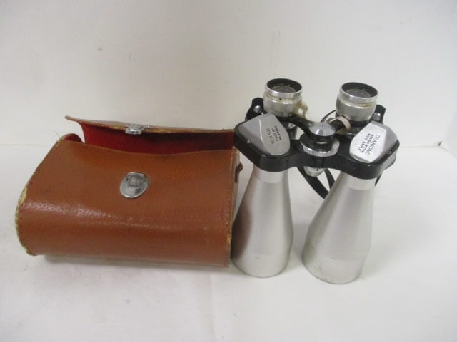 Diamond 12x15 Field Binoculars in Vintage Leather Case: case has tears and wear 