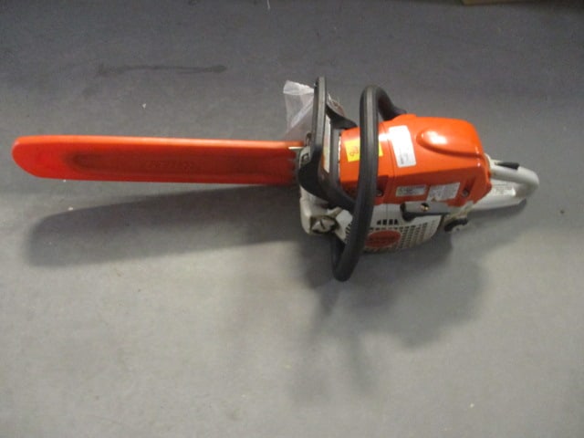 Stihl M5271 Chain Saw with Extra Chain: .