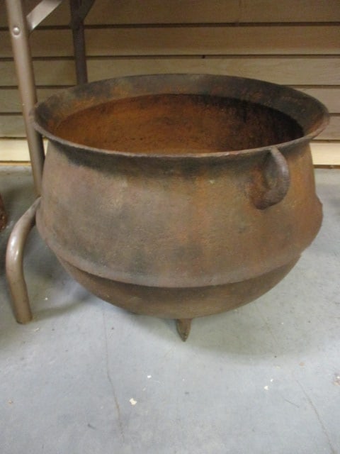 Vintage Cast Iron Cauldron: 16" x 13", rust and wear, Local Pickup Only 