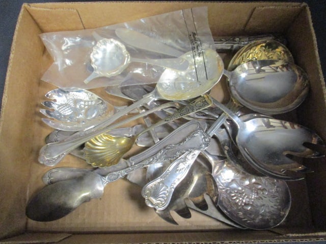 Lot of Vintage Silverplate Serving Spoons and Other Flatware (1 of 8)