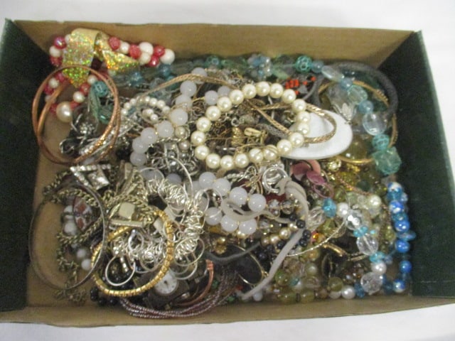 Collection Fashion Necklaces and Bracelets (1 of 6)