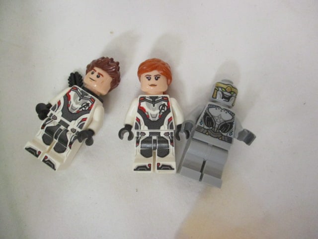 LEGO Marvel Avengers Ultimate Quinjet Building Set - 7