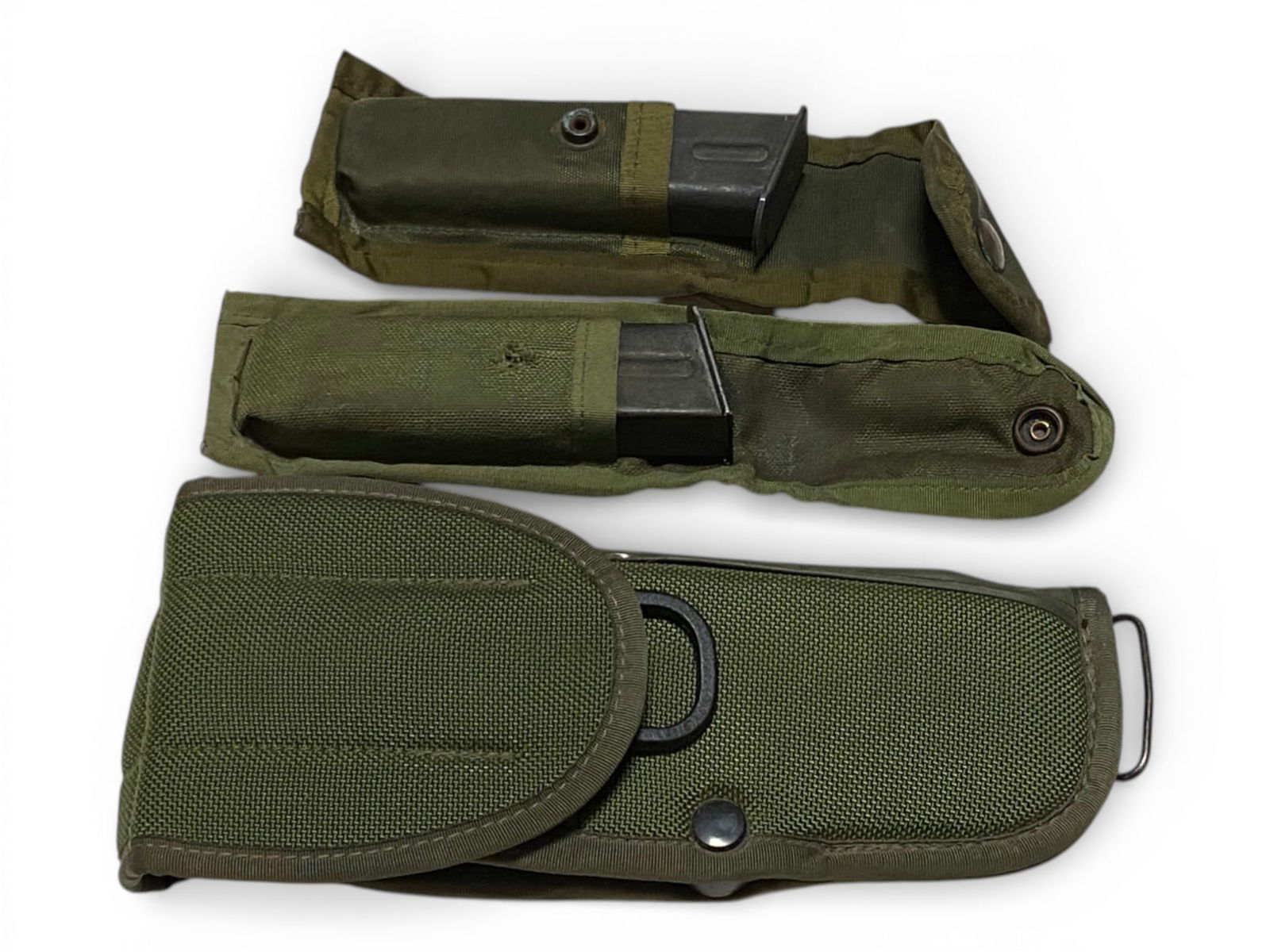 Bianchi International M-12 Holster with Beretta 92 Magazines and Mag Pouches: Marked US | Magazines Seem to Be in Working Condition |Really Good Condition | See Photos 