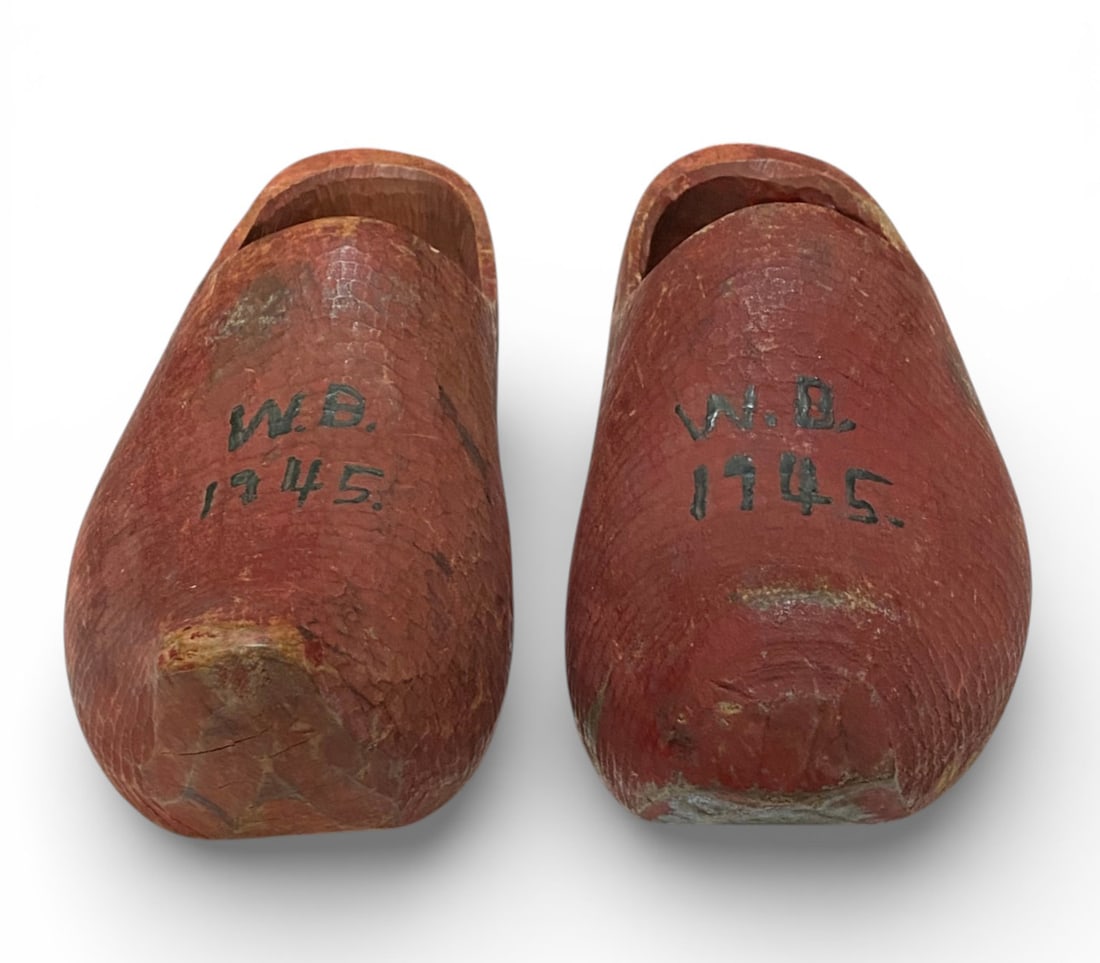 Vintage Dutch Wooden Clogs (Clompen) "WB 1945" - 3