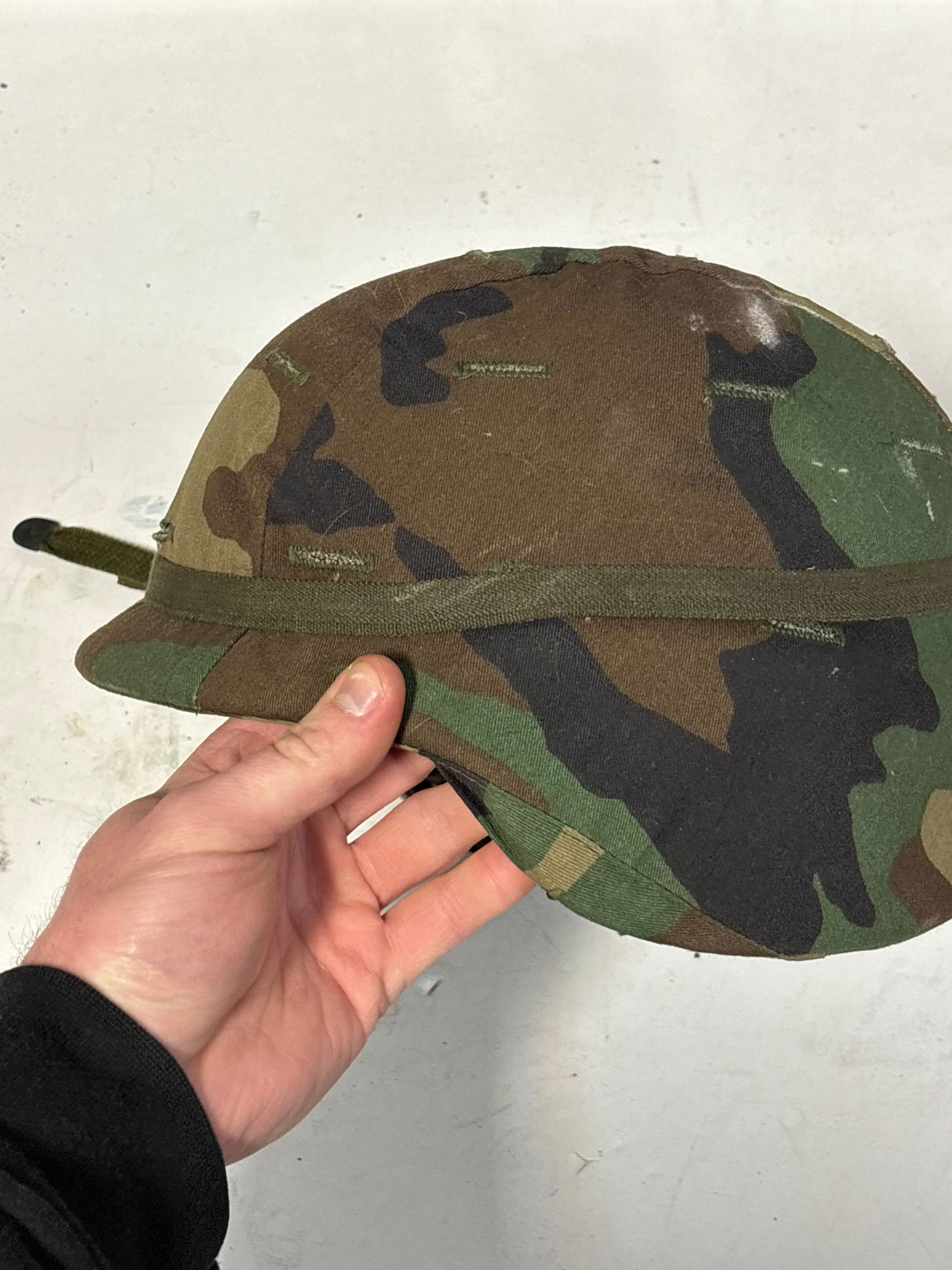 1985 PSAGT Kevlar Helmet with Woodland Camo Cover and Liner - 3