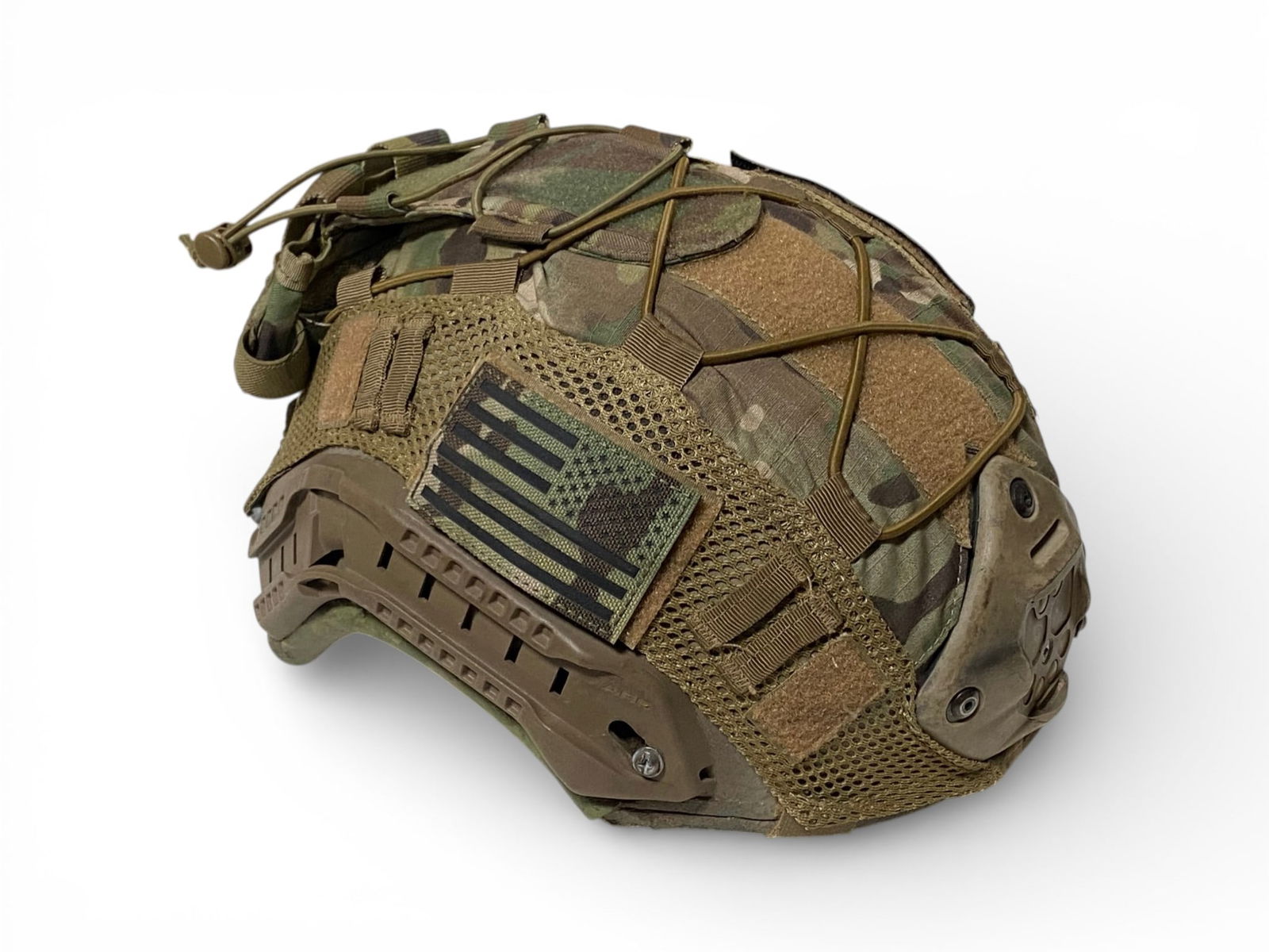 Modern Kevlar Helmet with Pads and Chinstrap (1 of 4)