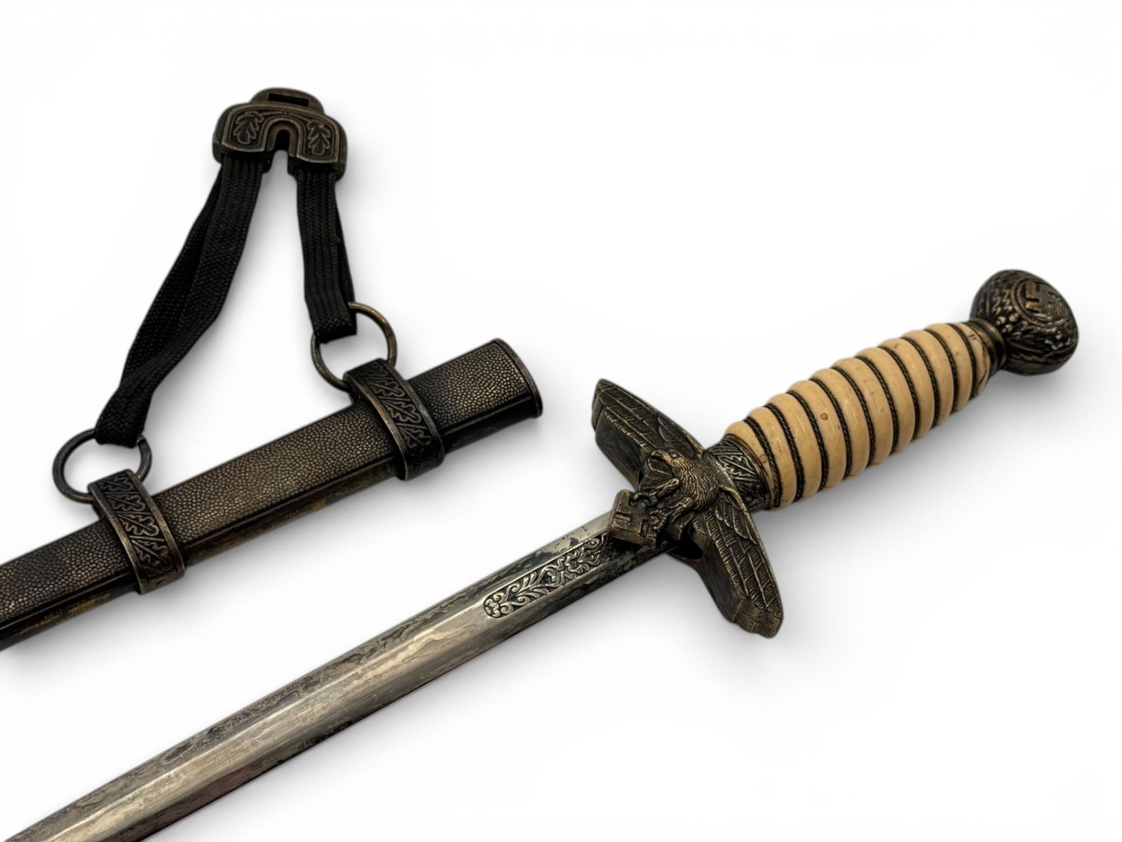 German Luftwaffe Officer's Dagger with Scabbard: See photos and determine the authenticity and condition of dagger. Looks great!