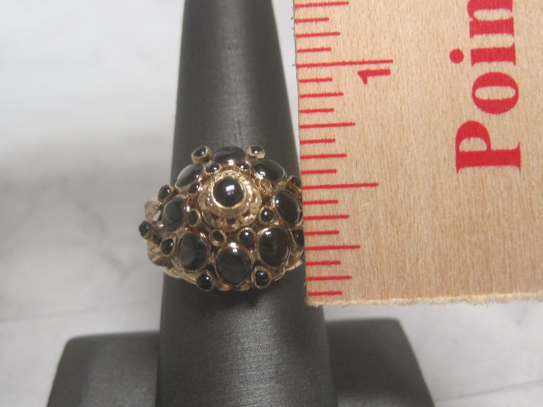 14k Gold Star Sapphire Princess Ring - 5