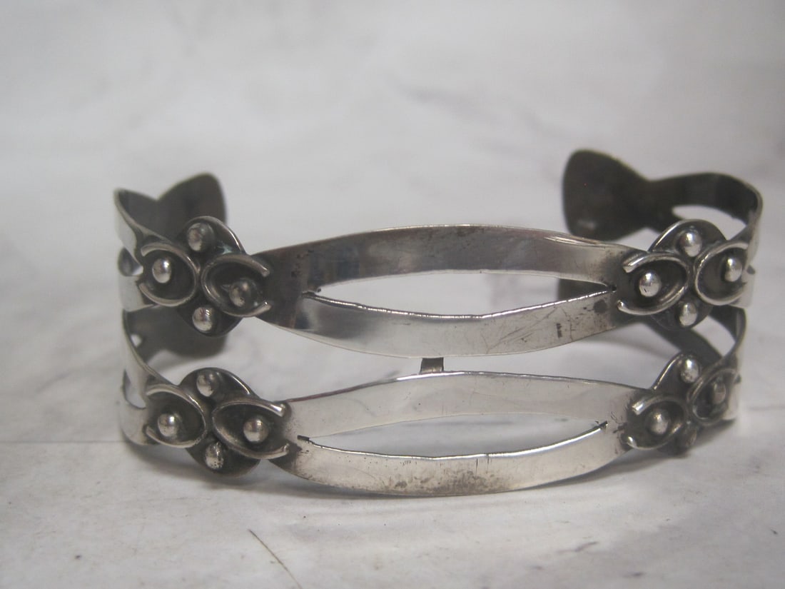 Sterling Silver Vintage Mexican Bracelet (1 of 5)