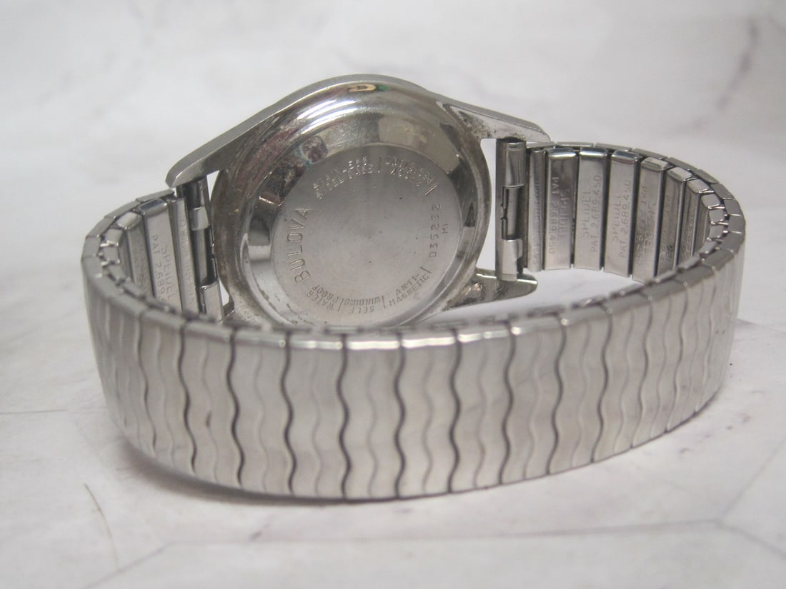 1960's Bulova 23 Jewels Men's Wristwatch - 6