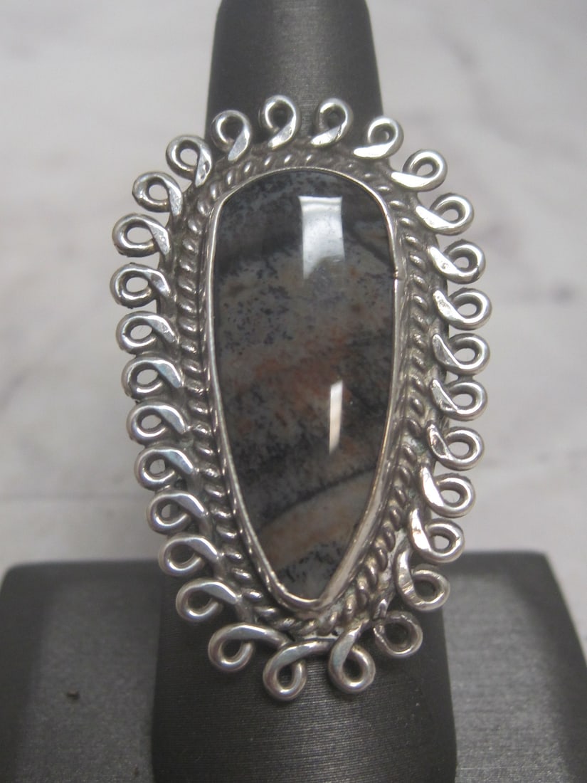 Sterling Silver Navajo Ring: Weighs 13.2 grams, Size 8 1/4, with agate or petrified wood, large top 