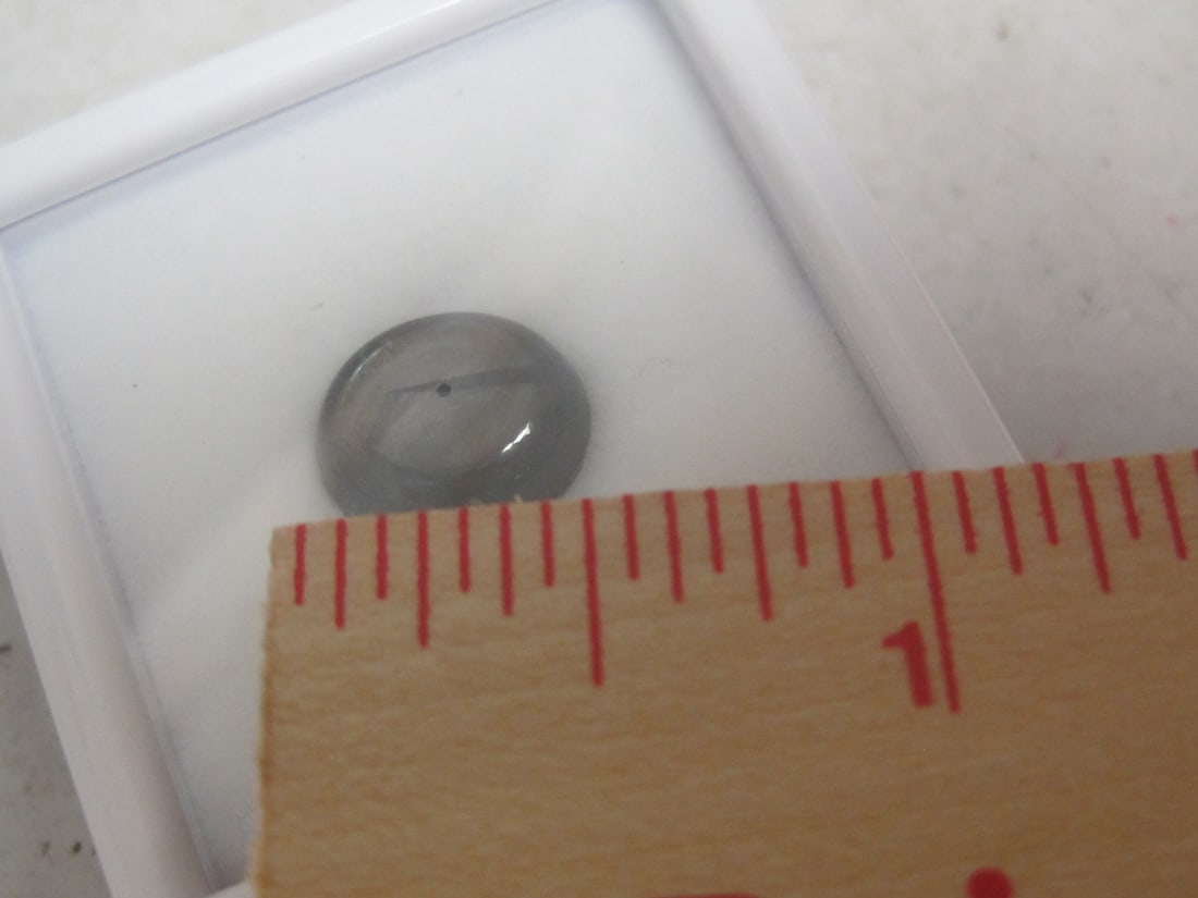 Black Star Sapphire Gemstone - 4