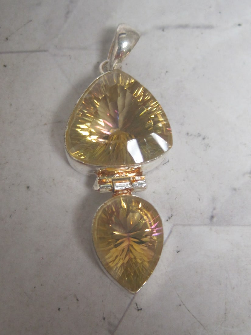 Sterling Silver Radiant Cut Lemon Quartz Pendant (1 of 4)