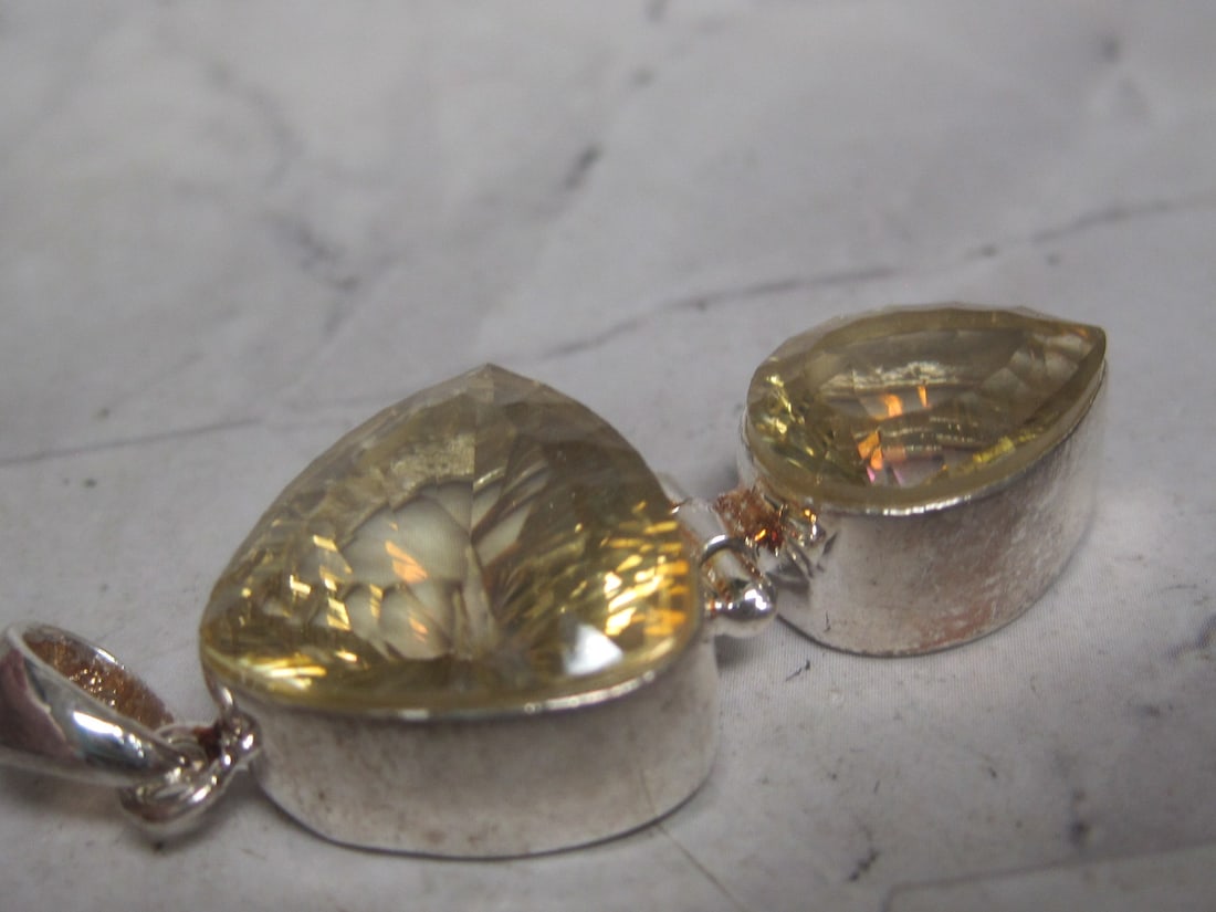 Sterling Silver Radiant Cut Lemon Quartz Pendant - 3