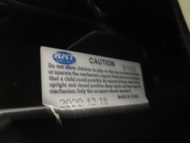 Lift Chair Recliner w/Remote - 3