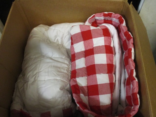 Twin Size Custom Bedspreads/Curtains/Pillows - 9