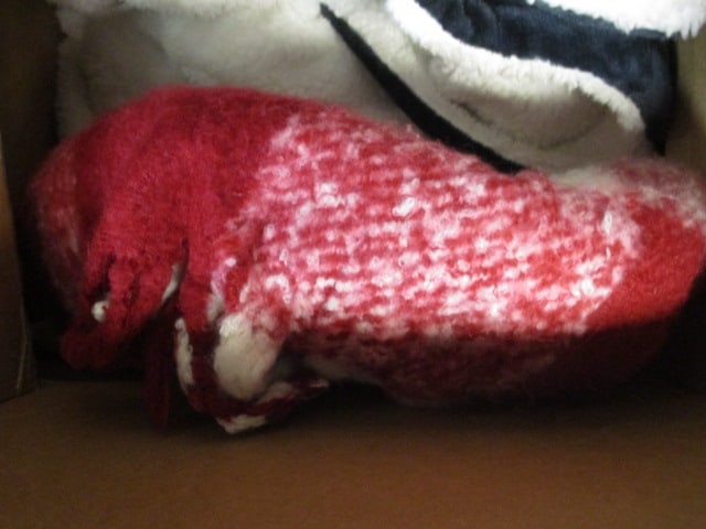 Various Size & Shape Throw Pillows Grouping - 4