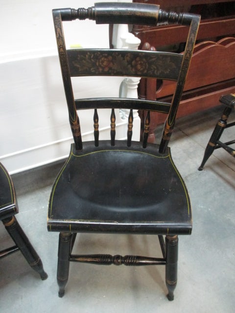 White (PR) Twin Beds w/Metal Rails - 10