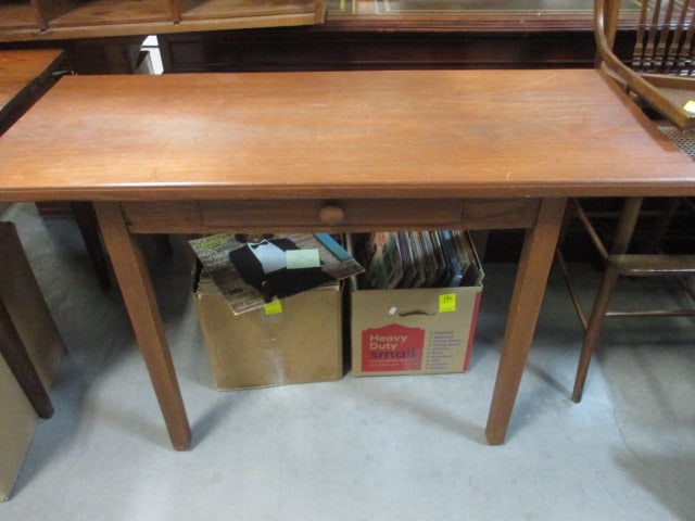 1 Drawer Wood Desk (1 of 5)