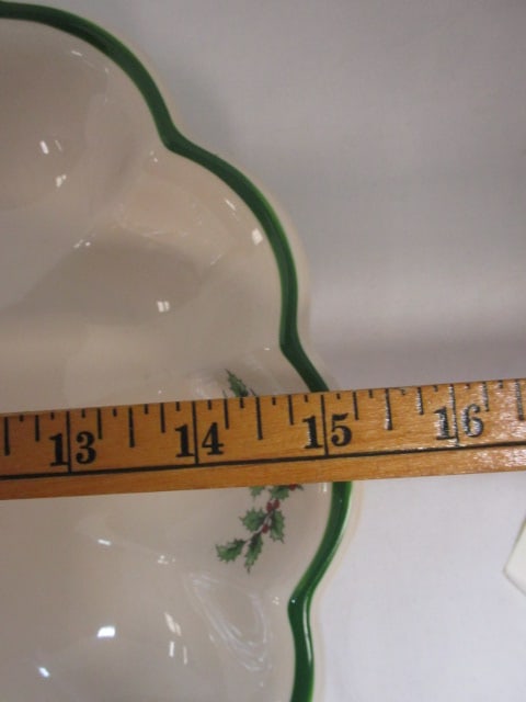 Spode 'Christmas Tree' Platters (Lot of 2) - 10