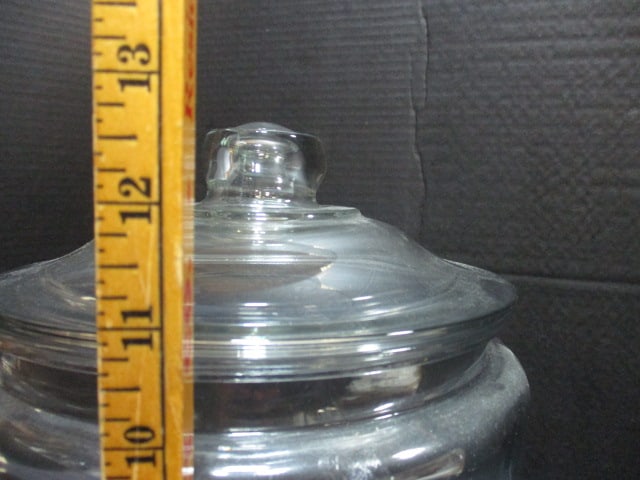 Clear Glass Candy/Cookie/Storage Jar w/Lid - 7