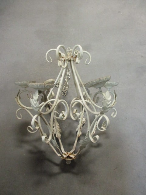 Hanging Metal Candle Chandelier: . 