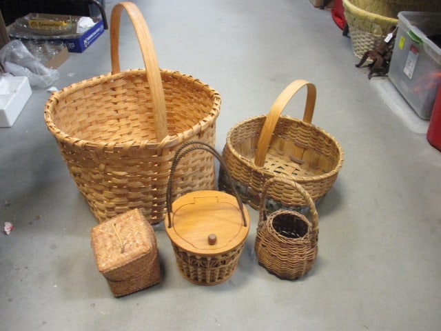 5 Baskets of Various Sizes (1 of 13)