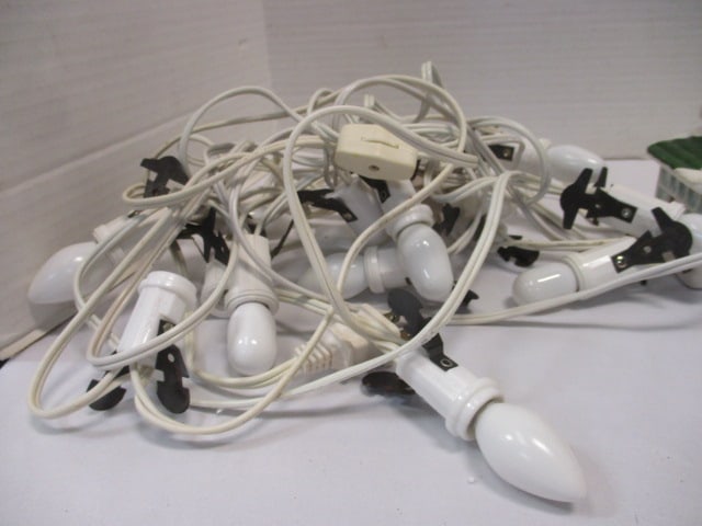 Dept. 56 Nantucket House 1986, Nantucket Ornament, & Lights - 4