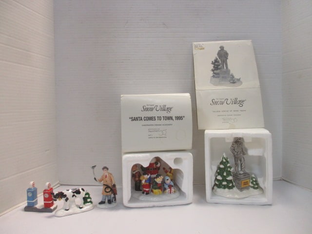 Dept. 56 Mark Twain, Santa Comes to Town (2): .