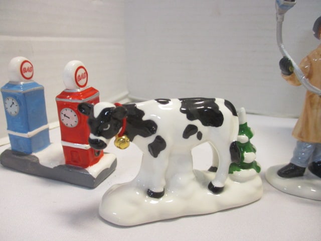 Dept. 56 Mark Twain, Santa Comes to Town (2) - 8