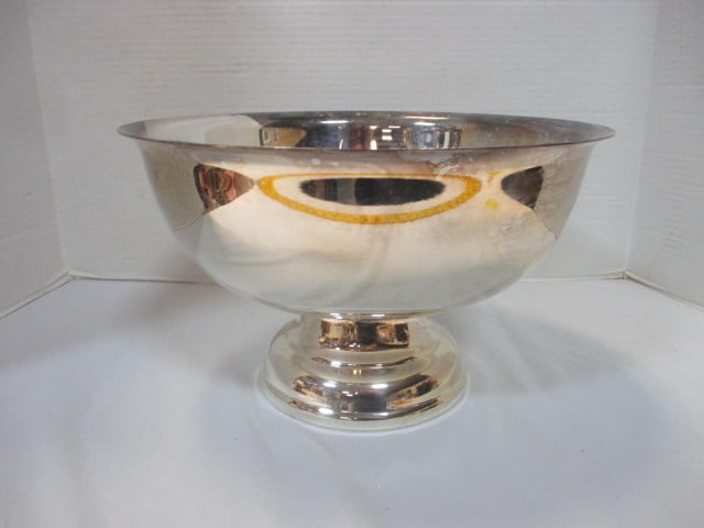 Silverplated Pedestal Bowl (1 of 6)